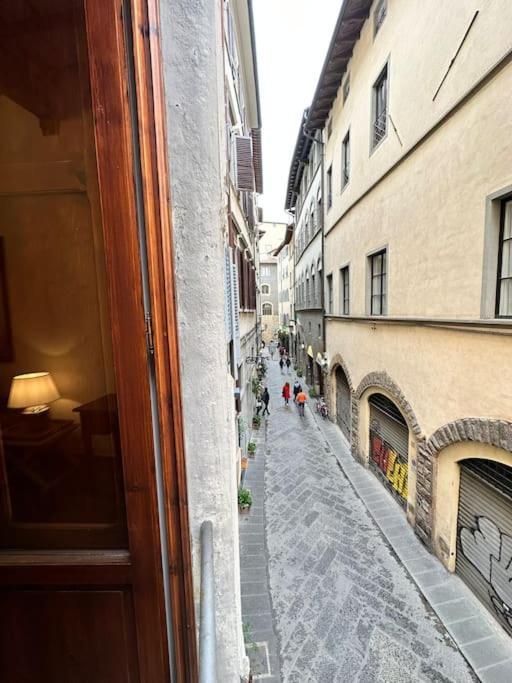 Lambe Next To Ponte Vecchio And Uffizi - Lovetheapartments Appartement *